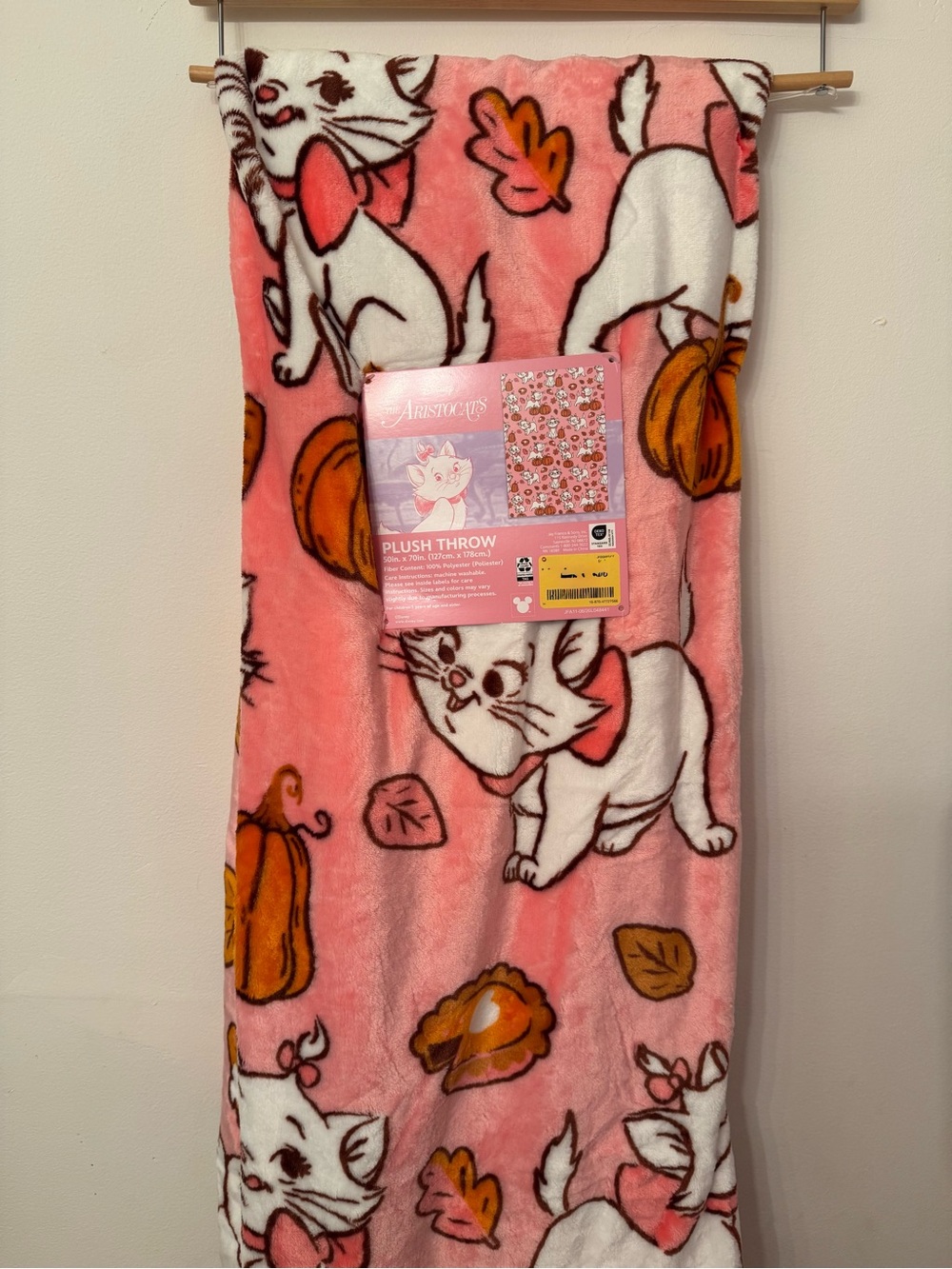 Pink Disney Aristocats Marie Fall Pumpkin Plush Throw Blanket